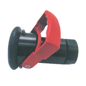 Dry disconnect coupler